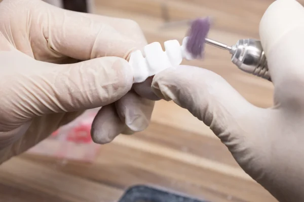 Soluções digitais CAD/CAM e fresagem para dentistas e protéticos